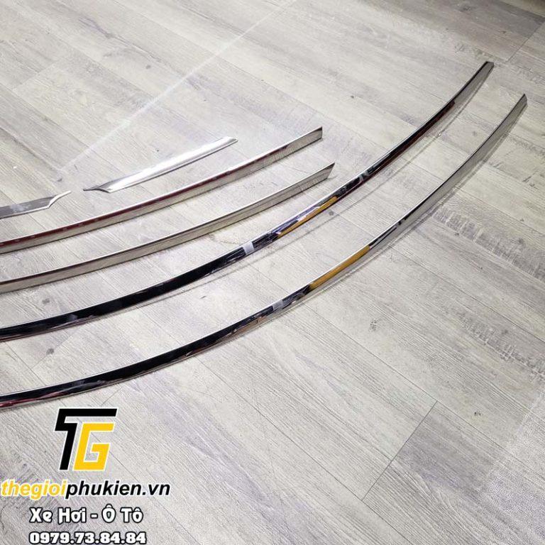 Nẹp viền cong kính INOX Mazda Cx30, cx-30