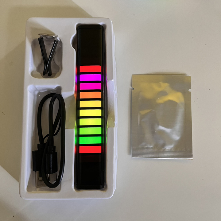 Đèn Led F1 Khuếch Tán Tinh Dầu Trang Trí Nội Thất Xe Hơi - T0338