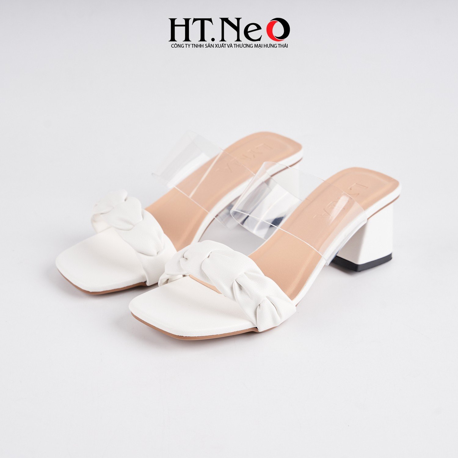 Sandal nữ quai dúm kết hợp với quai mica gót trụ 5p, đi lại êm chân, thoải mai, thiết kế độc đáo SDN181