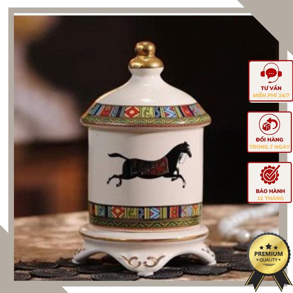 Ống đựng tăm họa tiết con ngựa lạ mắt mang phong cách tân cổ điển sang trọng CB05-OT - Chất liệu sứ cao cấp.