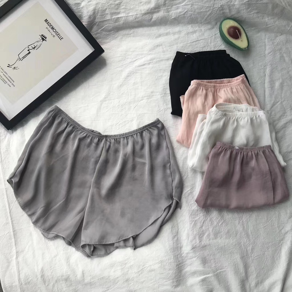 Quần lụa nữ, Quần sooc lụa mềm mát mặc ở nhà đi ngủ mặc trong váy