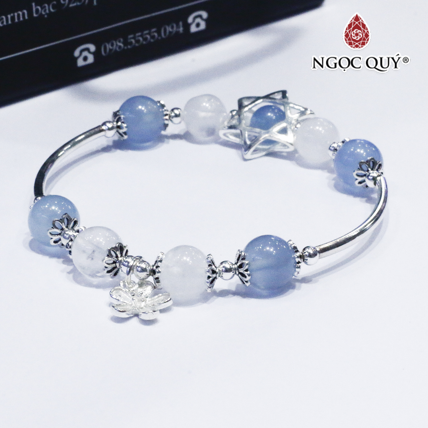 Vòng thạch anh ưu linh trắng phối aquamarine charm bạc - Ngọc Quý Gemstones