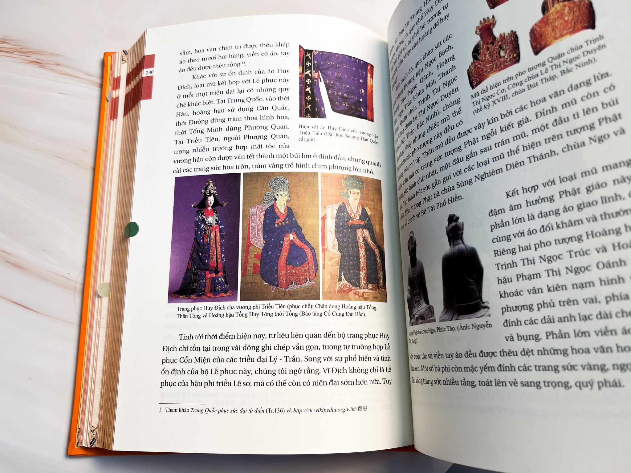 ẤN BẢN BÌA DA PU CAO CẤP VÀ GIỚI HẠN - NGÀN NĂM ÁO MŨ - TRẦN QUANG ĐỨC -