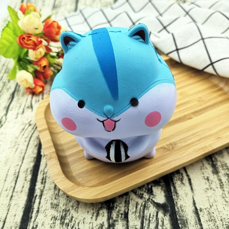 SQUISHY chuột hamster ôm bóng