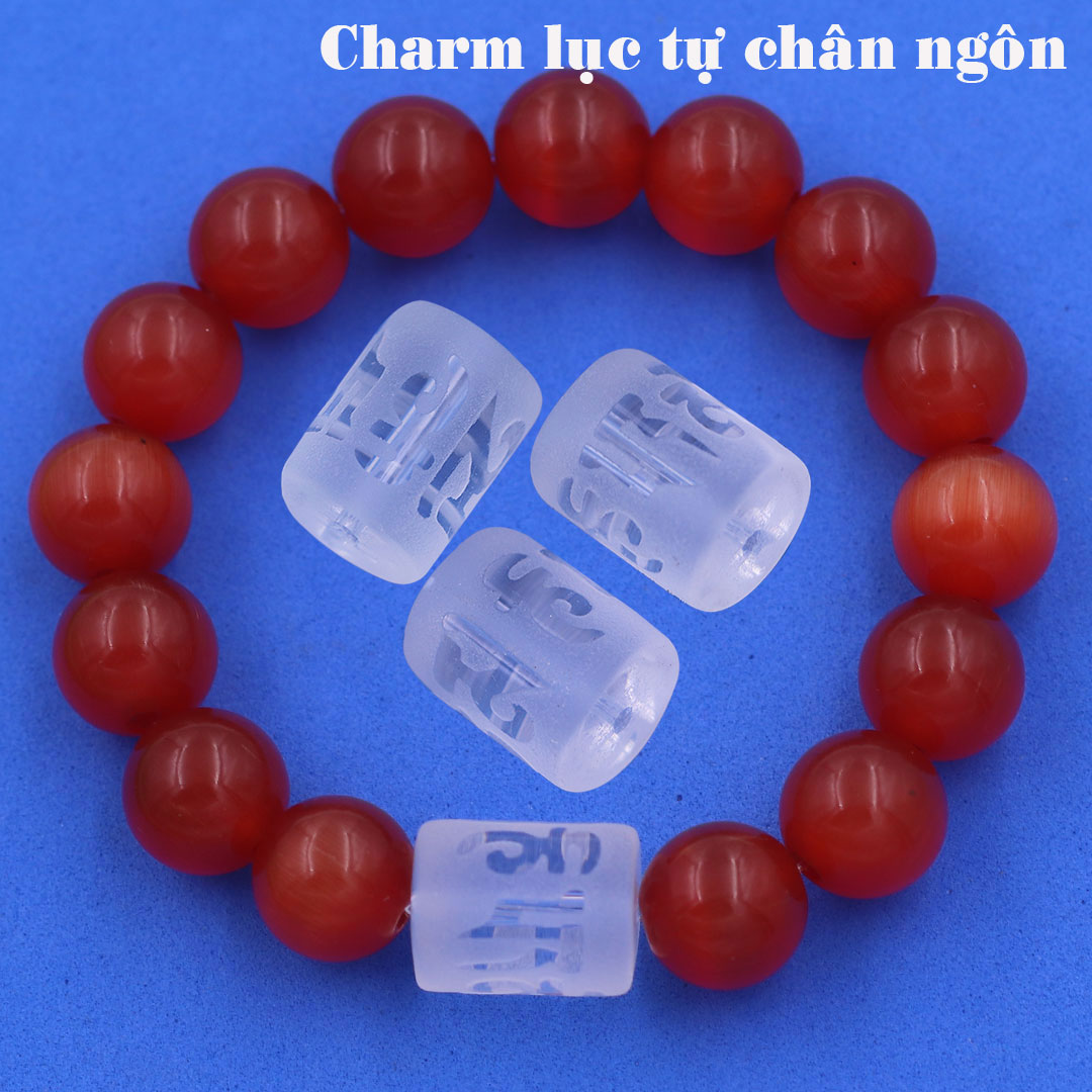 Vòng chuỗi đeo tay đá mắt mèo (đỏ) charm lục tự Đại minh chân ngôn, 10 ly, Om Mani Padme Hūm, Chân ngôn Lục tự