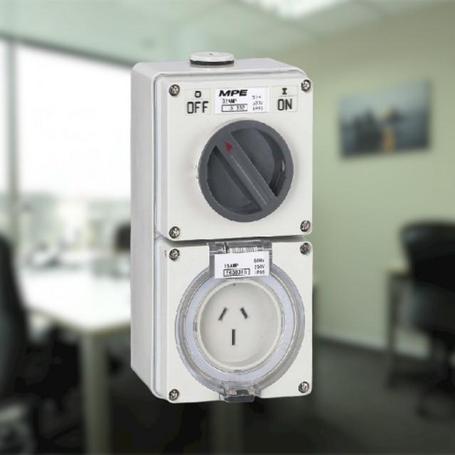 Ổ CẮM KẾT HỢP CÔNG TẮC 3 CỰC IP66 3P-15A / 32A 250V CAO CẤP MPE