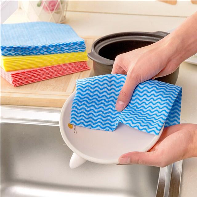 Cuộn vải lau đa năng bằng vải không dệt nhiều màu