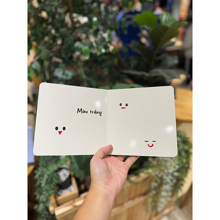 Sách Đỏ, đỏ, đen, đen - Mình cùng vui chơi nhé!