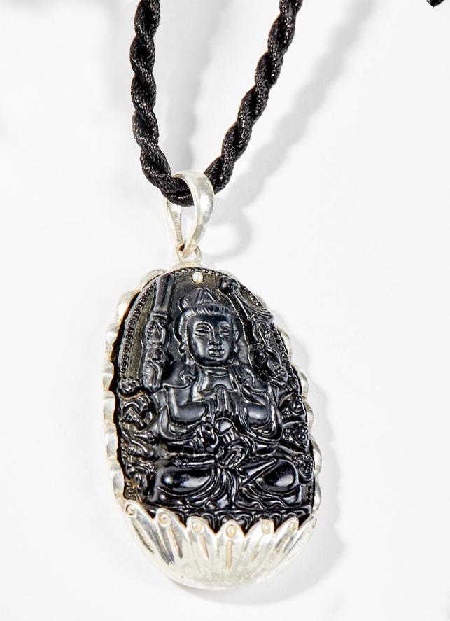 Mặt Dây Chuyền Phong Thủy Đá Obsidian Phật Bản Mệnh Tuổi Tý Thiên Thủ Thiên Nhãn Bọc Bạc (4x2.5cm) Ngọc Quý Gemstones