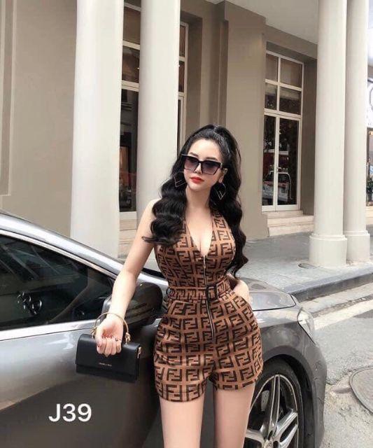 Jumpsuit short sát nách in hoạ tiết so hot