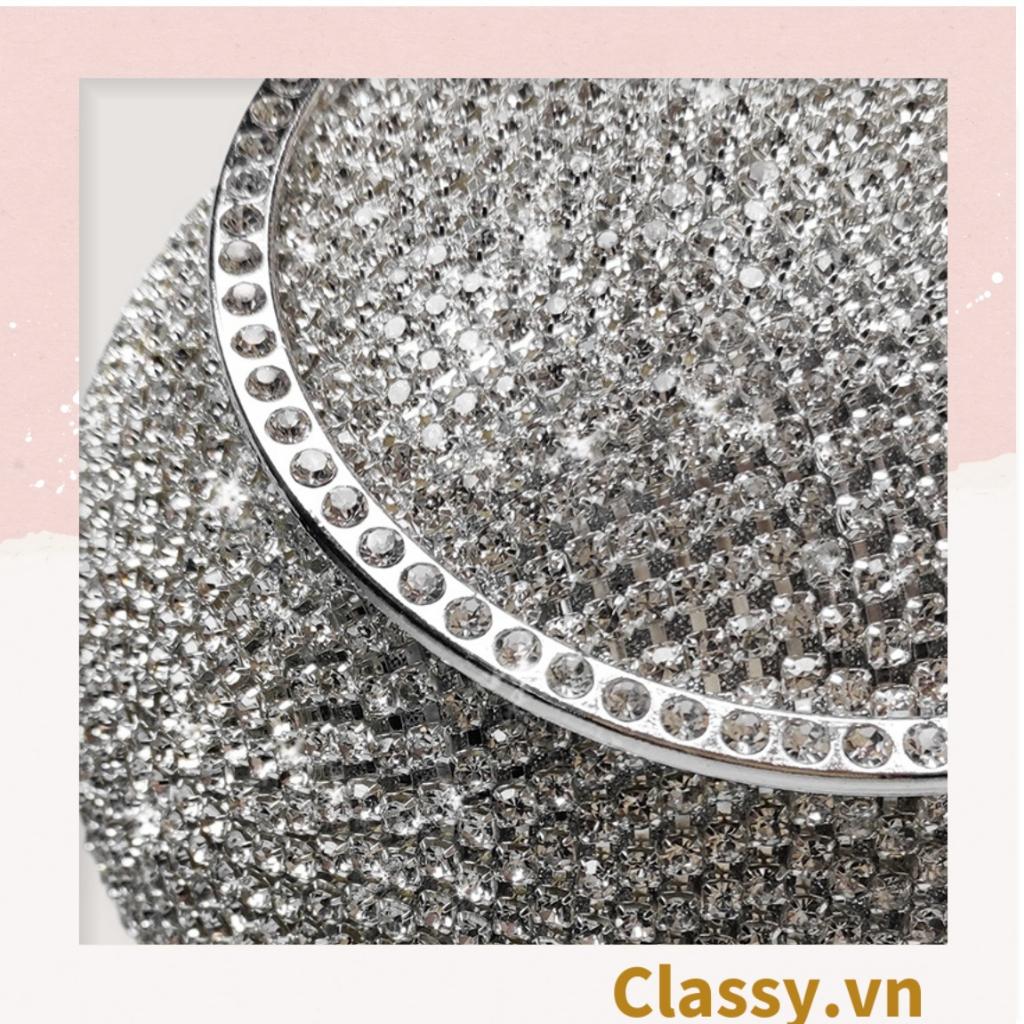 Clutch Classy cầm tay, đeo chéo hình cầu đính hạt xung quanh, mang lại nét sang chảnh khi đi tiệc T1184