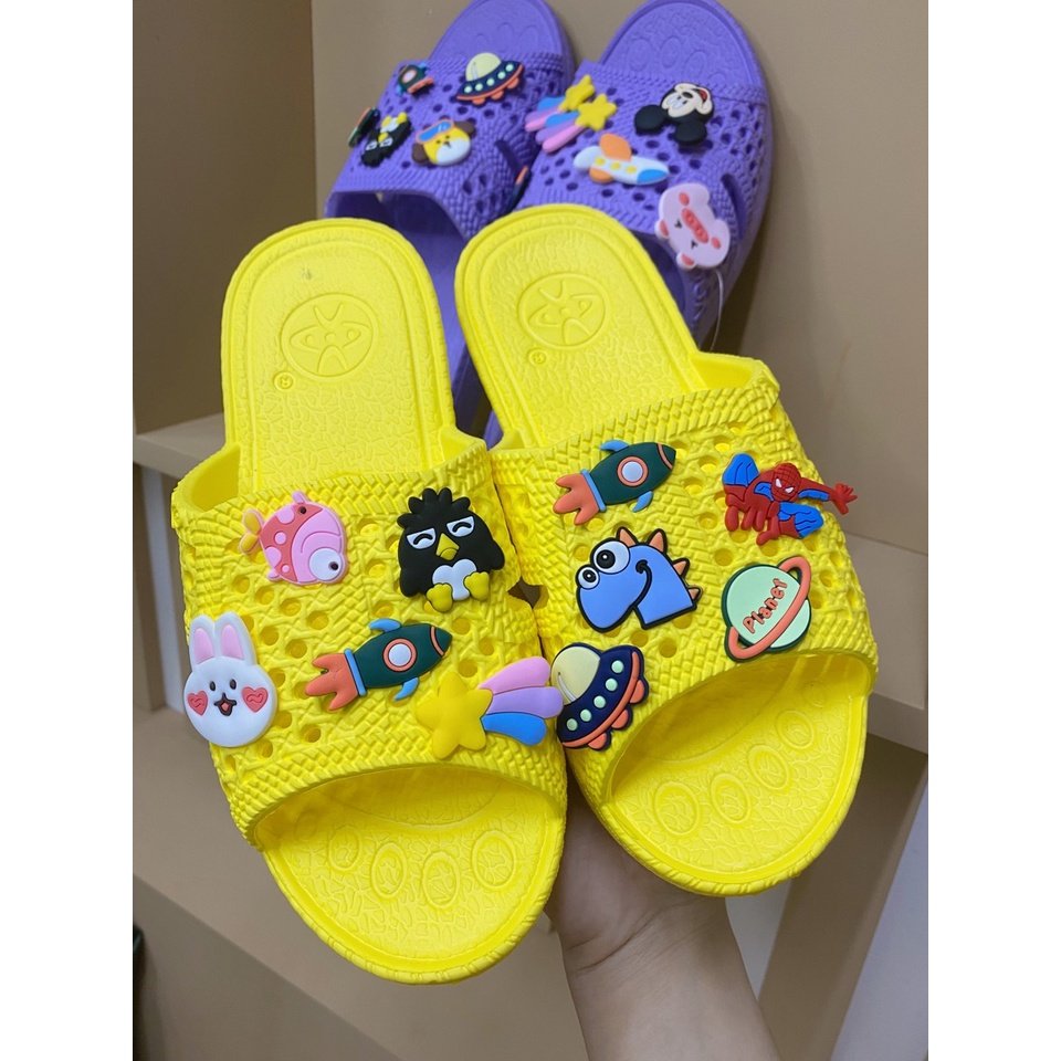 Sticker Jibbitz Nhựa Trang Trí, Gắn DÉP TỔ ONG Đa Mẫu, Đa Sắc Màu ‘’SIÊU CHẤT’’