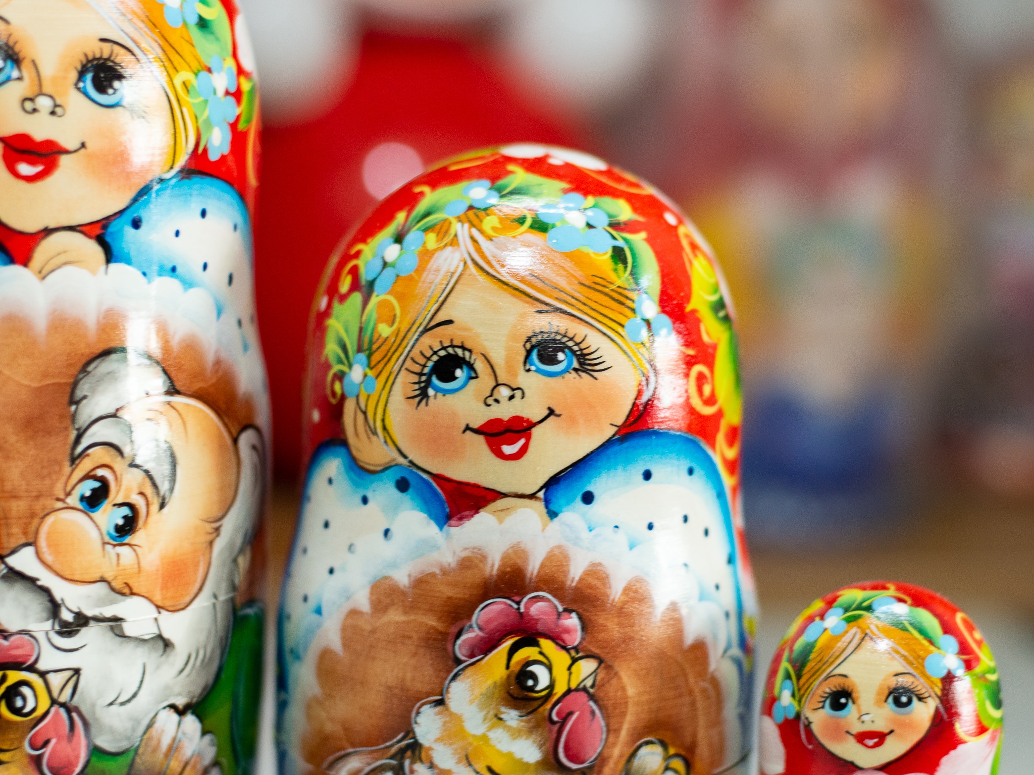 BỘ BÚP BÊ MATRYOSHKA 7 LỚP CAO 21 CM HOA VĂN &quot;CHUYỆN CỔ TÍCH GÀ ĐẺ TRỨNG VÀNG&quot;