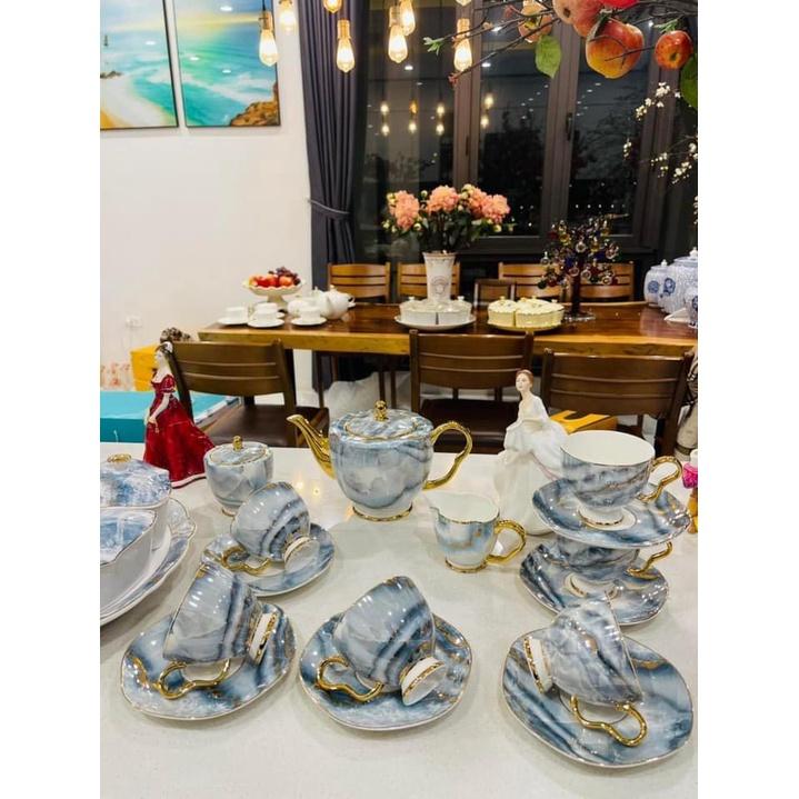 BỘ ẤM CHÉN KÈM KHAY PHA TRÀ SỨ XƯƠNG CAO CẤP KÈM 6 ĐĨA LÓT TÁCH VÀ 2 TỐNG ĐƯỜNG SỮA HỌ TIẾT VÂN ĐÁ XANH