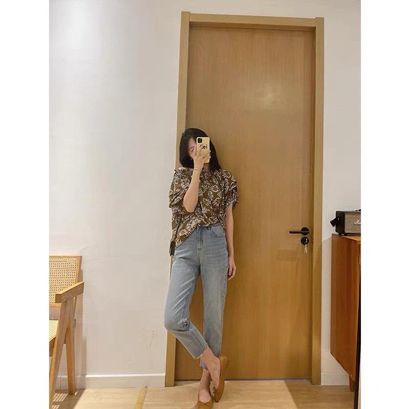 Quần Jeans Nữ Thêu Chữ YN Dáng Lỡ Sước Gấu