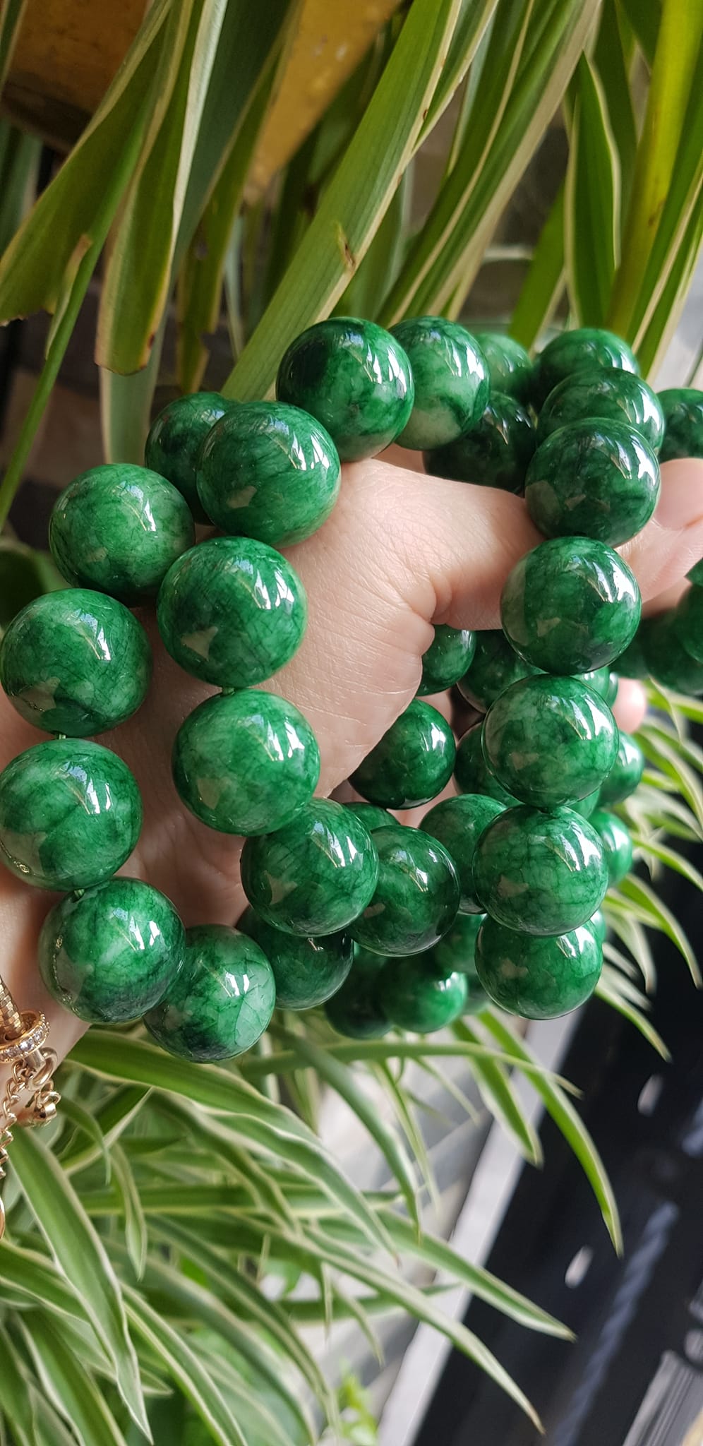 ️Vòng Tay Nam Đá Cẩm Thạch Xanh lá Size lớn hạt 18mm bóng đẹp hợp Các Anh Mệnh Mộc mệnh Hỏa đeo là một món trang sức tuyệt vời cho các quý ông ạ