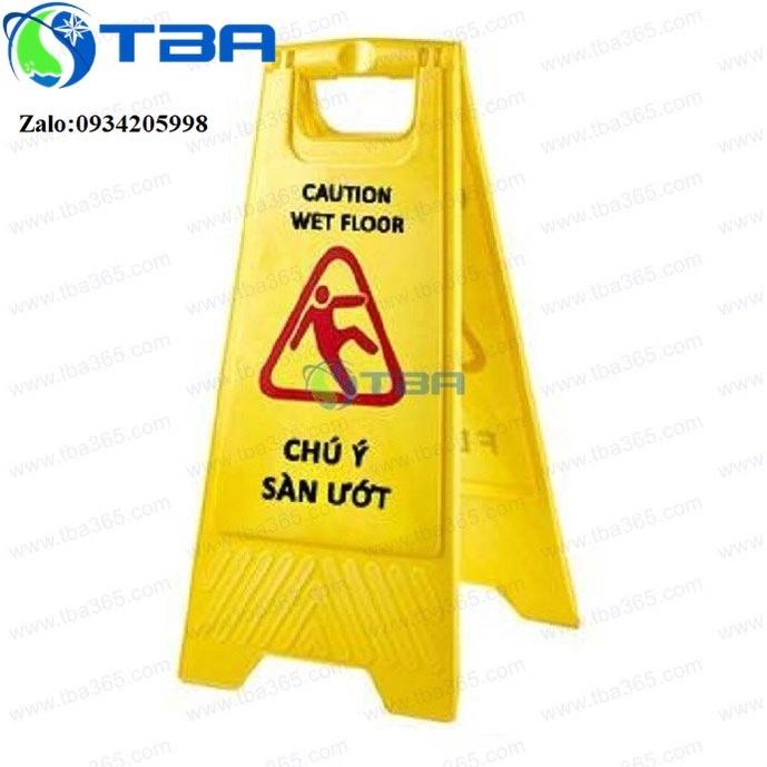Biển chữ A màu vàng cao cấp khu vực ''CHÚ Ý SÀN ƯỚT''