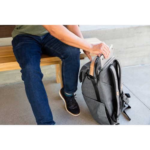 BALO PEAK DESIGN EVERYDAY BACKPACK V2 MÀU XÁM ĐEN - HÀNG CHÍNH HÃNG