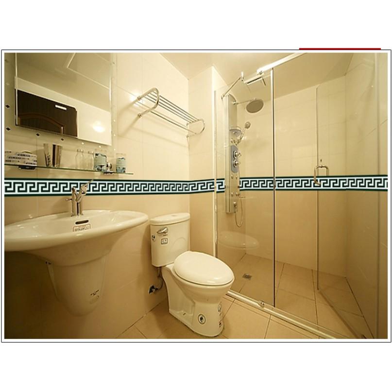 Decal dán kính ngang sọc xanh đậm hoa văn