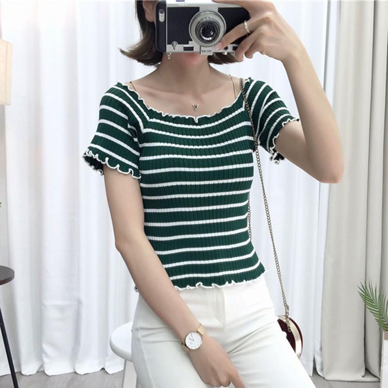 Áo dệt kim nữ trễ vai phối bèo xoăn