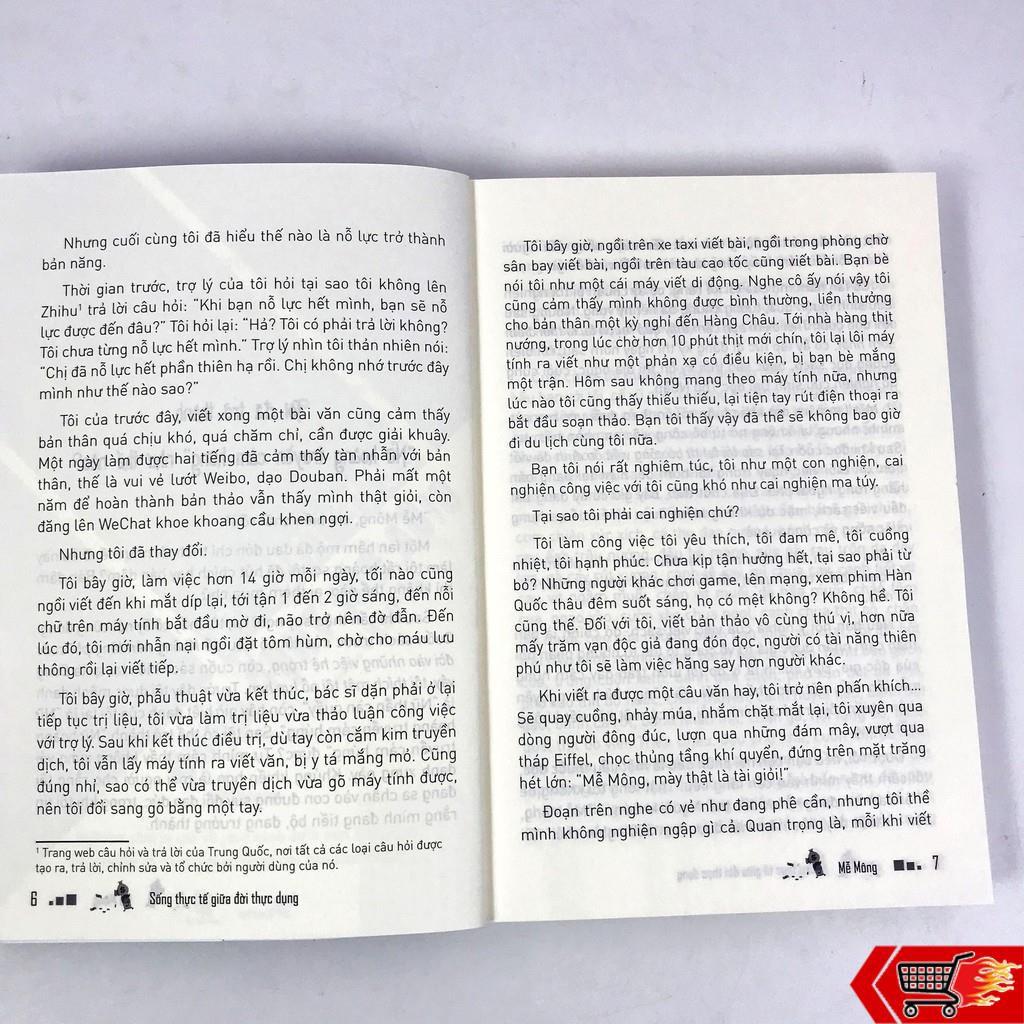 Sách - Sống Thực Tế Giữa Đời Thực Dụng