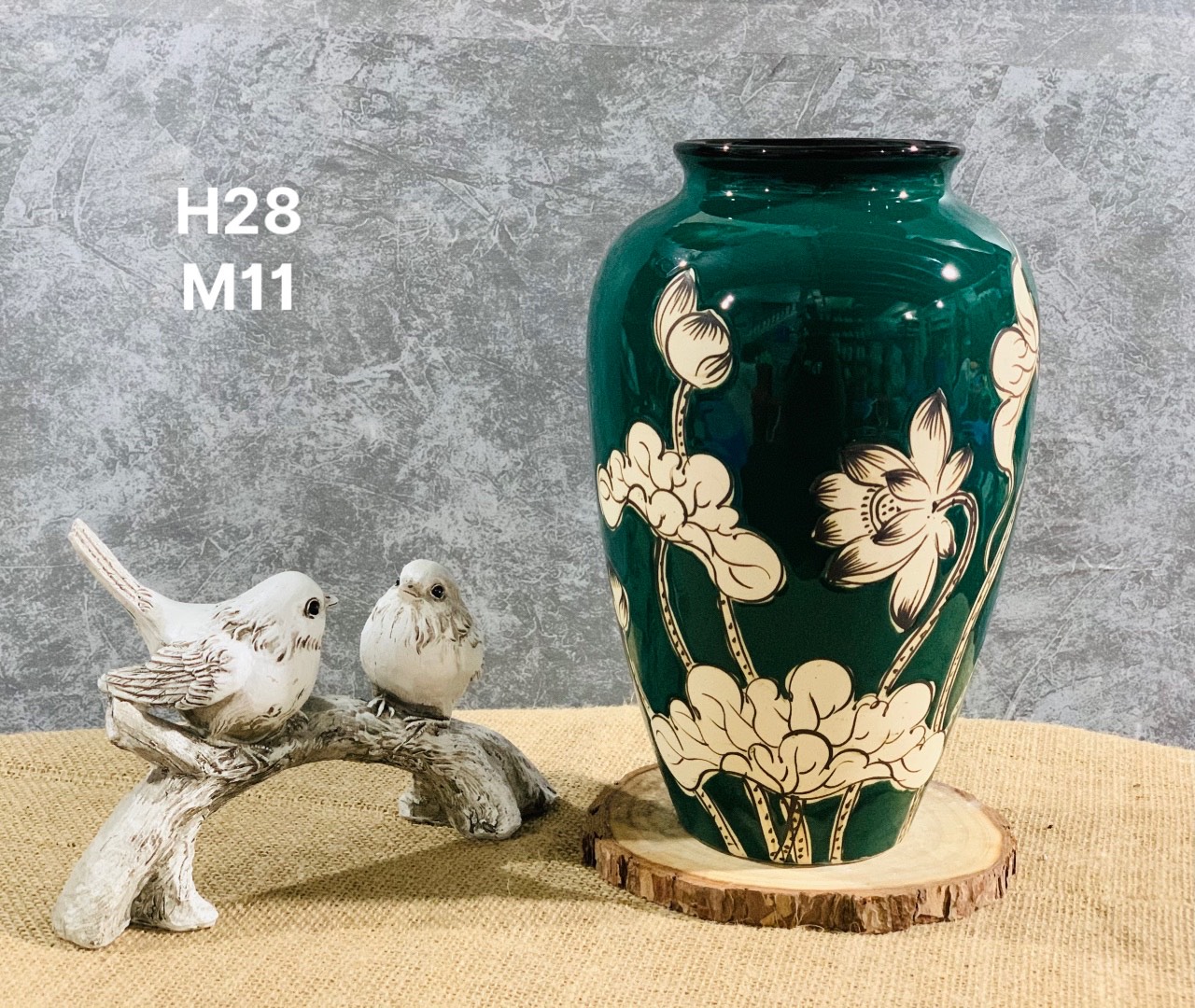 Bình Khắc Hoa Sen H28-30Cm