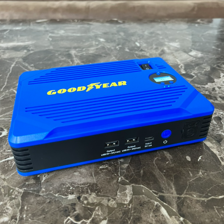 Bộ kích, kiêm bơm lốp và sạc dự phòng dung lượng 10.400mAh dùng cho ô tô - Thương hiệu Mỹ cao cấp Goodyear GY-5282 [BẢO HÀNH CHÍNH HÃNG 12 THÁNG]