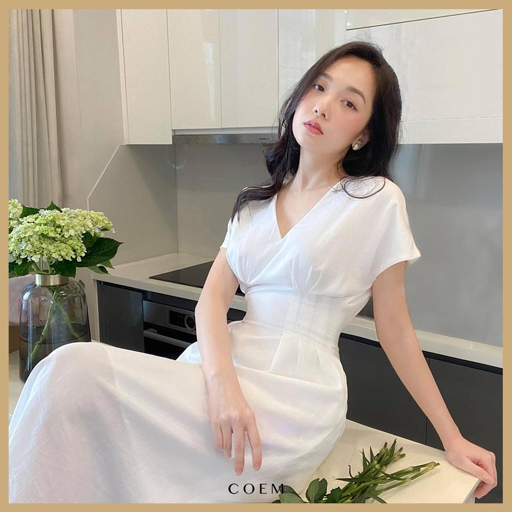 Đầm Trắng Dài Qua Gối Cổ Xẻ Chữ V Chiết Eo CO EM Chất Liệu Linen Premium Cao Cấp Thiết Kế Phù Hợp Đi Làm Đi Hẹn Hò