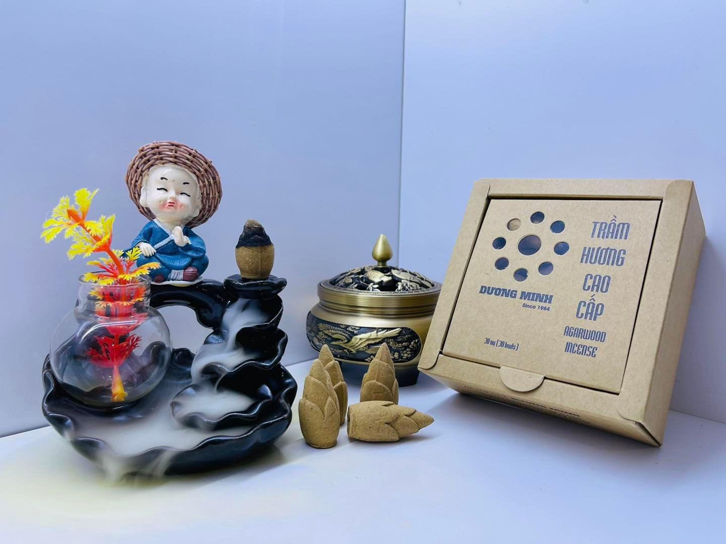 Hộp nụ Trầm Hương cao cấp Dương Minh 30 nụ khói tỏa ngược 100% trầm tự nhiên nụ thơm khói hương không hóa chất