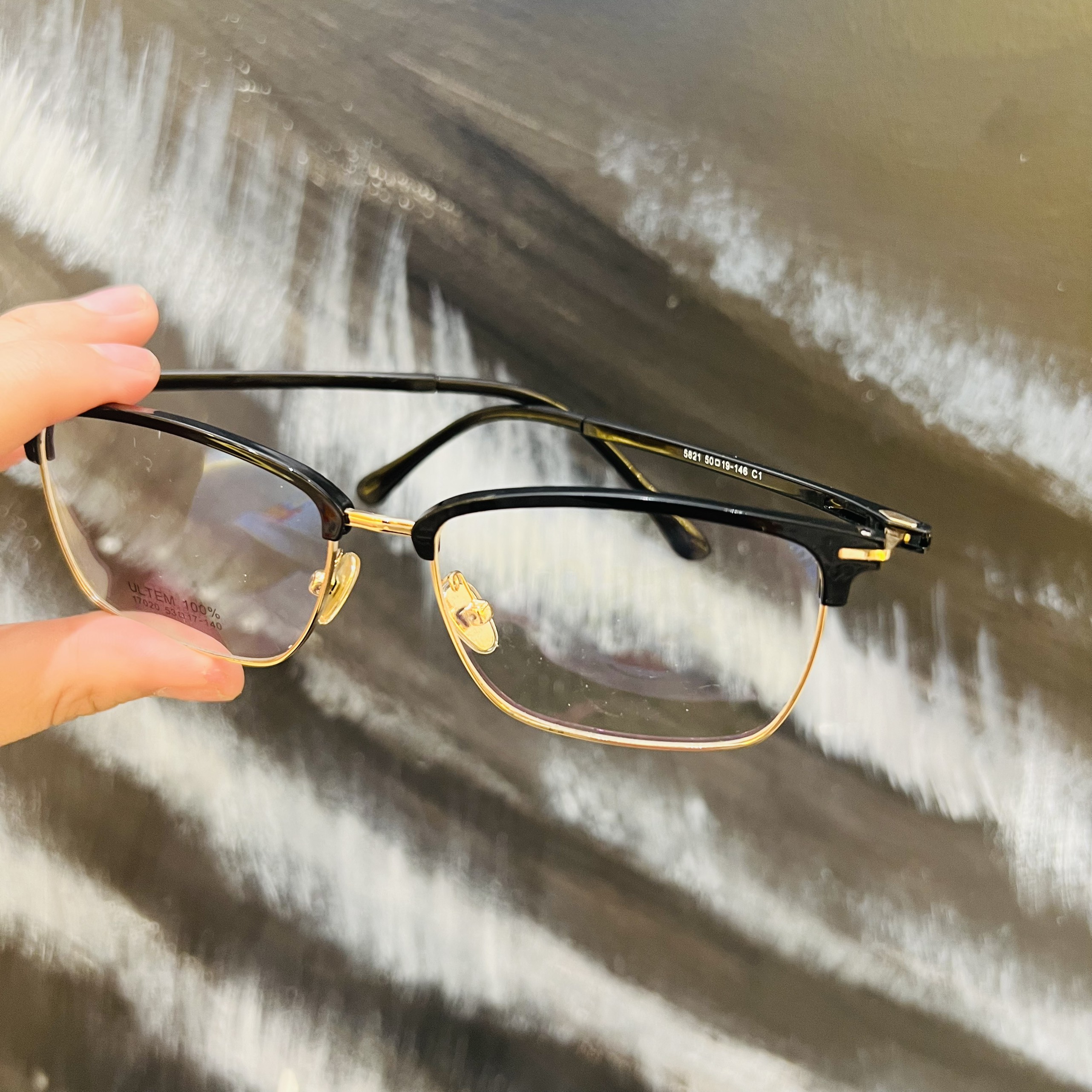 Gọng kính hợp kim thời trang nam nữ siêu nhẹ siêu bền Ouress 17020