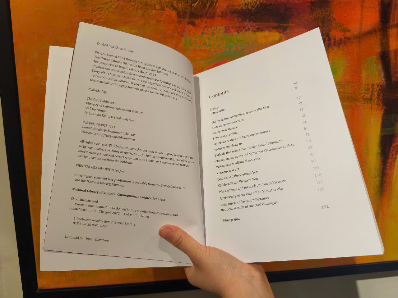 Sách - Vietnam Documented: The British Library’s Vietnamese Collection by Sud Chonchirdsin-Explore Vietnam’s rich literary and graphic design history/Thế Giới Publishers