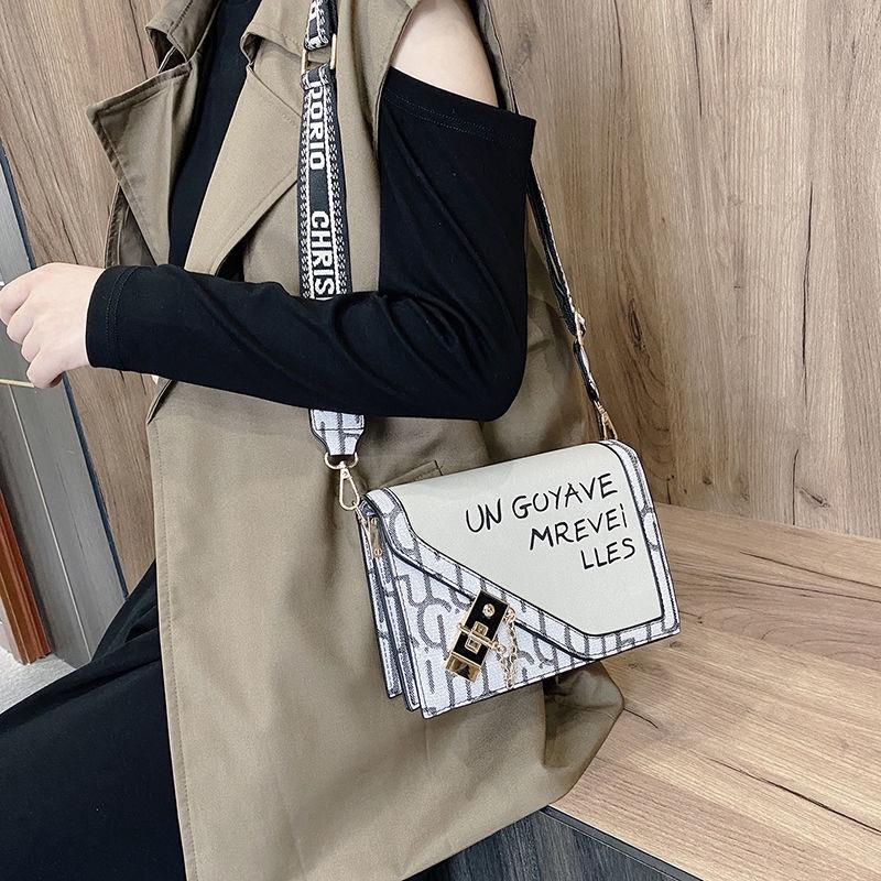 Advanced Sense Bag Girl 2021 New Korean Version Joker Online Celebrity Slung Girl Bag ins Wide Shoulder Strap Fashion Square Bag