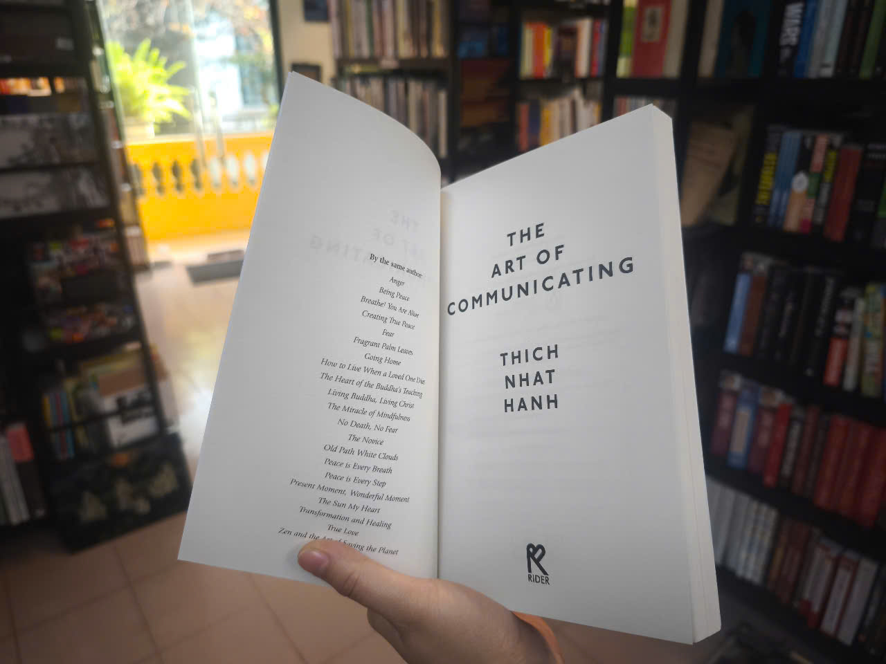 Sách - The Art of Communicating by Thich Nhat Hanh - English Book