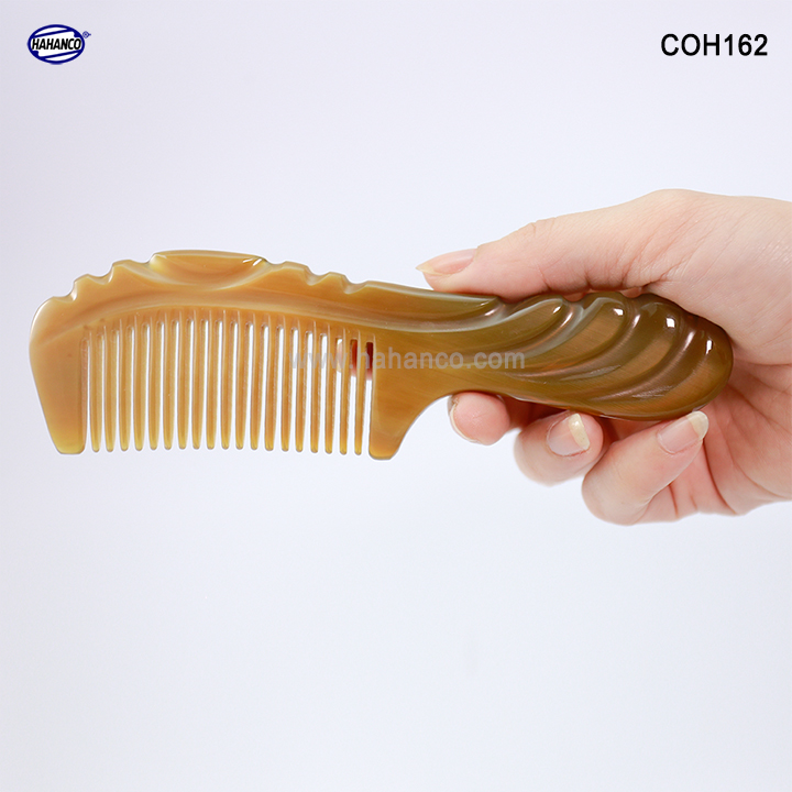 Lược sừng xuất Nhật mẫu 2020 khía thân hàng cao cấp
