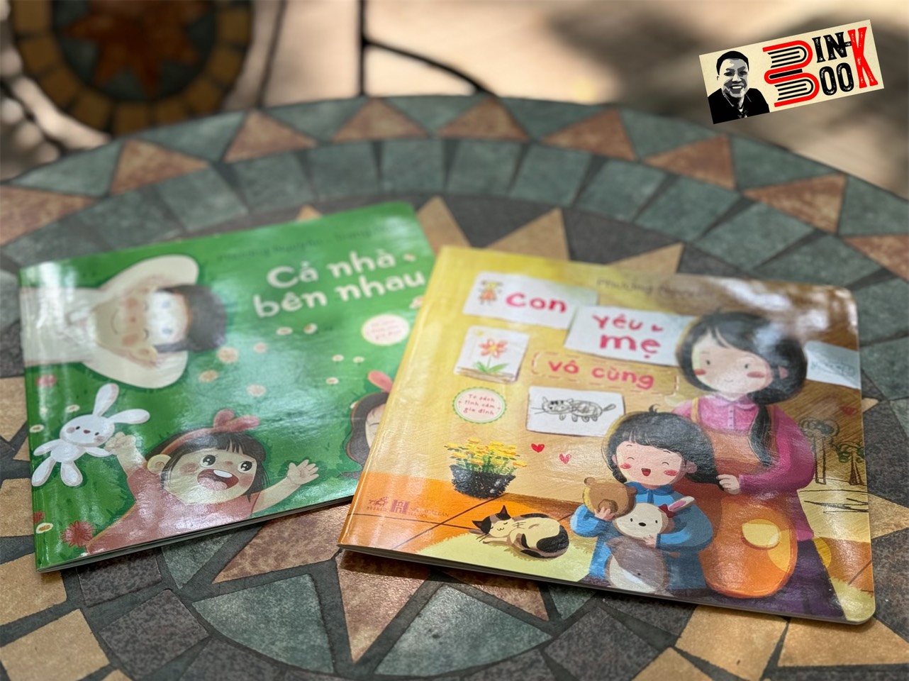 Combo 2 cuốn In màu toàn bộ - TỦ SÁCH TÌNH CẢM GIA ĐÌNH - CẢ NHÀ BÊN NHAU – CON YÊU MẸ VÔ CÙNG - Phượng Nguyễn , Trang Navi – Nhã Nam