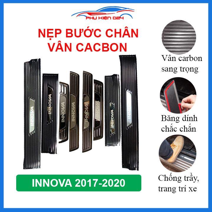 Bộ nẹp bước chân trong ngoài vân Cacbon xe Innova 2017-2018-2019-2020 chống trầy làm đẹp ô tô