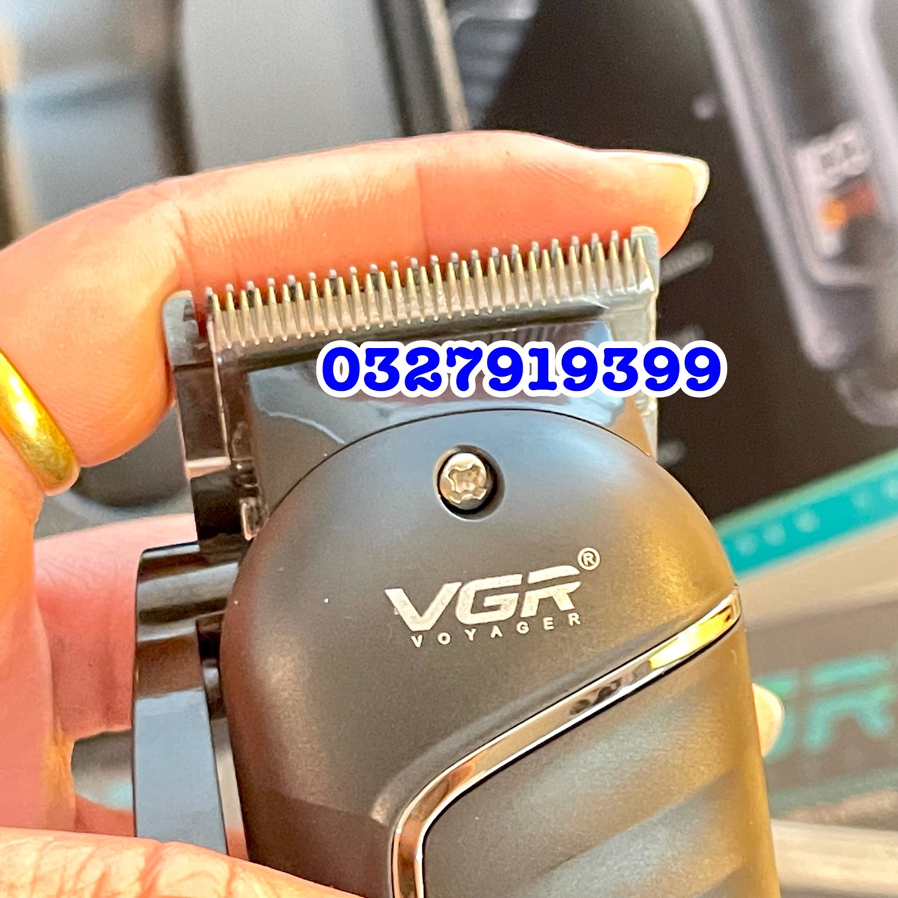 Tông đơ cắt tóc cao cấp VGR 683