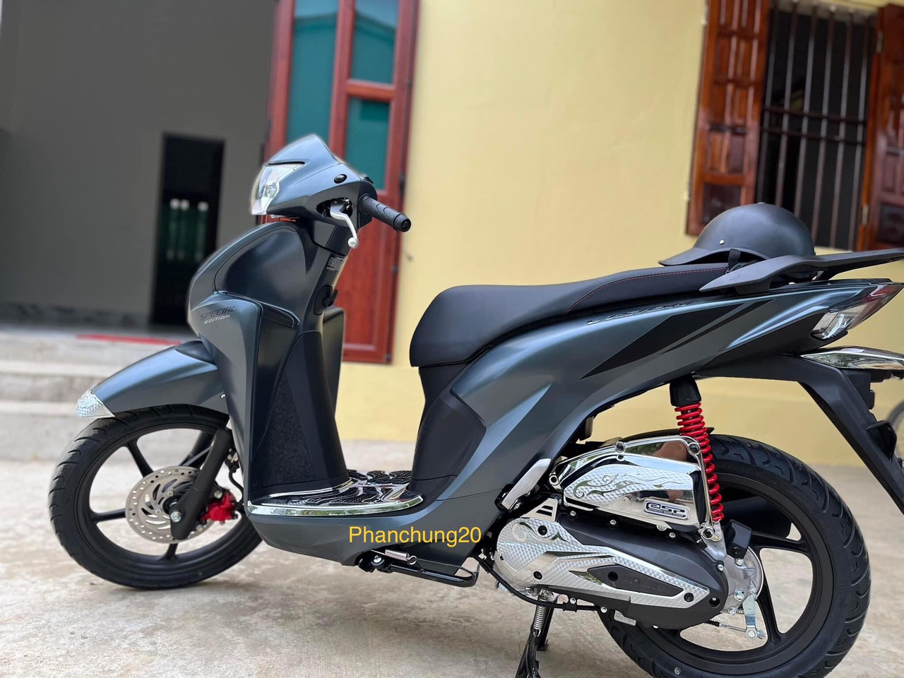CẶP MỎ DÈ TRƯỚC / SAU DÙNG CHO XE VISION 2021 2022 2023 CROM