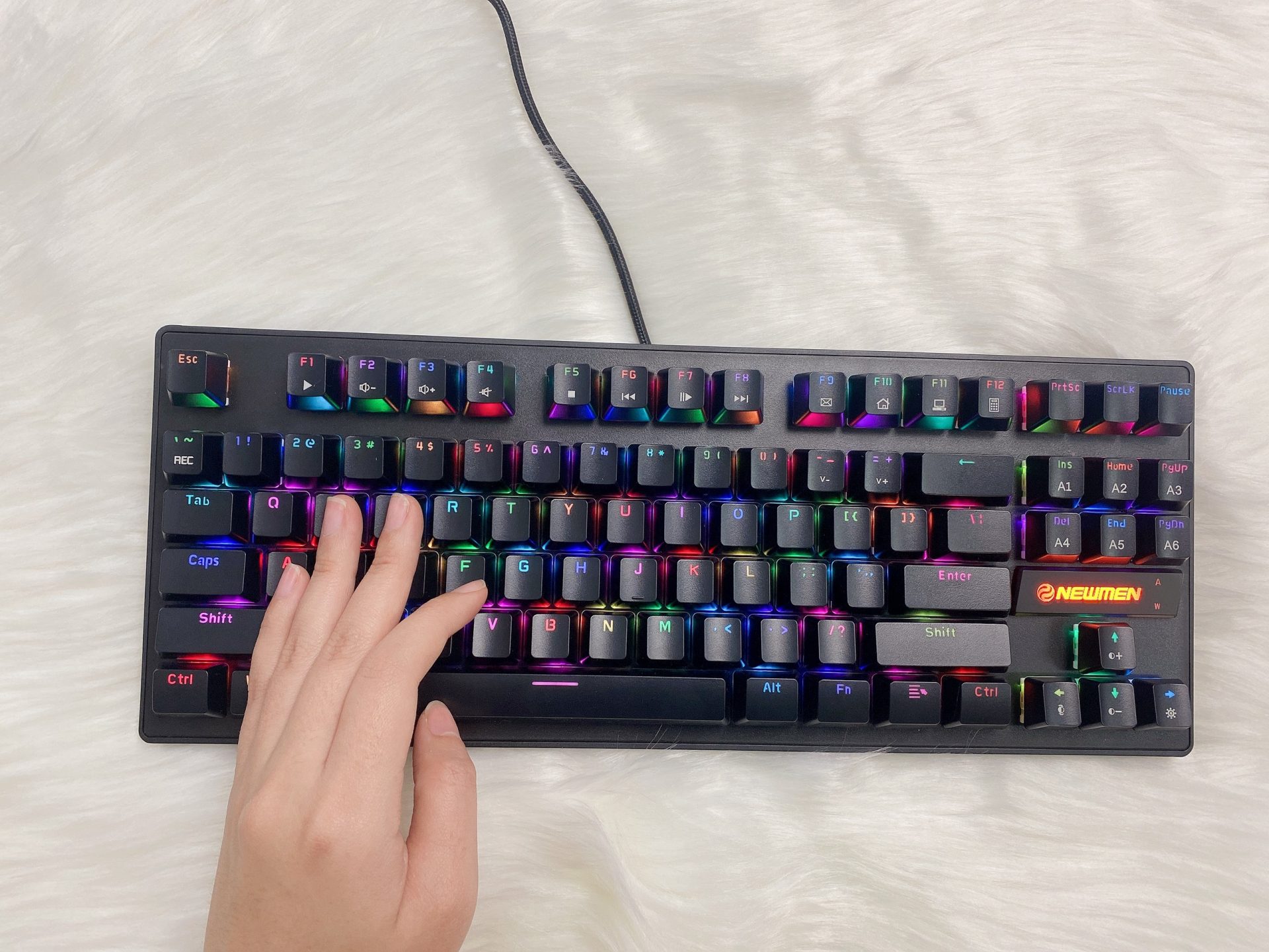 Bàn Phím Cơ Máy Tính Có Dây - Newmen GE87R TKL | RGB | ABS Keycap - Hàng Chính Hãng