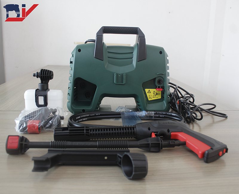 Máy Phun Xịt Rửa Áp Lực Cao Bosch Easyaquatak 110 1300W 06008A7FK0