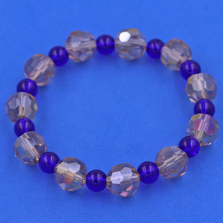 Vòng tay pha lê nâu cắt giác 10 ly pha lê xanh dương giác CTFLNGFLXDG10