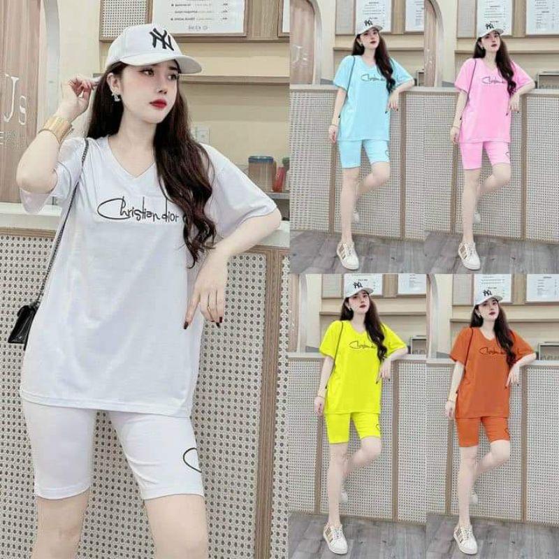 Bộ đồ lửng form rộng cổ tim thêu chữ