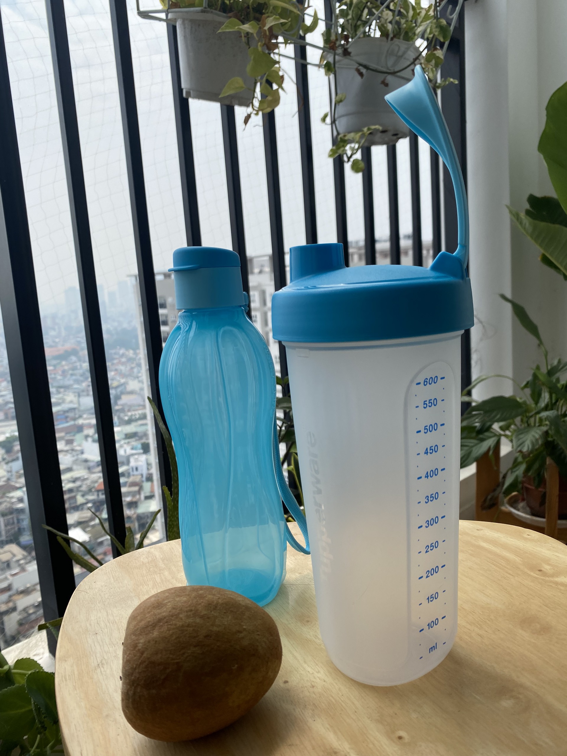 Bộ Sản Phẩm Bình Nước Tupperware Memberkit Shake N Go Gen II (Mẫu mới 2023)