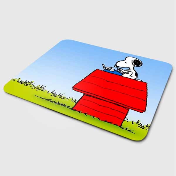 Miếng lót chuột mẫu Cún Snoopy Ngói Đỏ (20x24 cm) - Hàng Chính Hãng