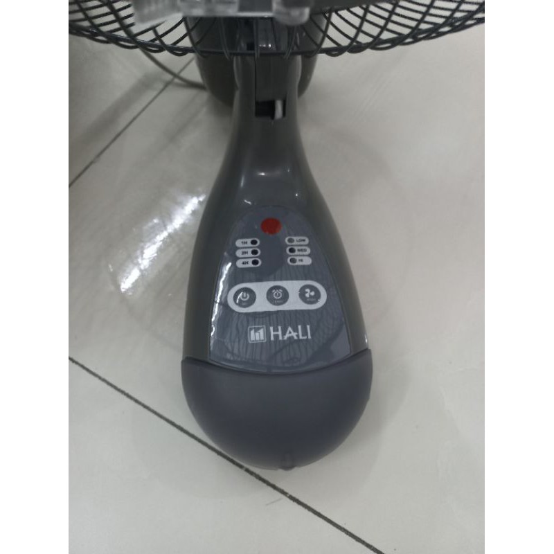 Quạt treo tường Hali TR-1 - Màu xám