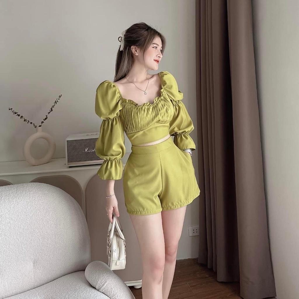 SET BỘ ĐI CHƠI, SET 2 MÓN ÁO CROPTOP CỔ VUÔNG TAY PHỒNG DÀI PHỐI QUẦN ĐÙI CỰC NỮ TÍNH