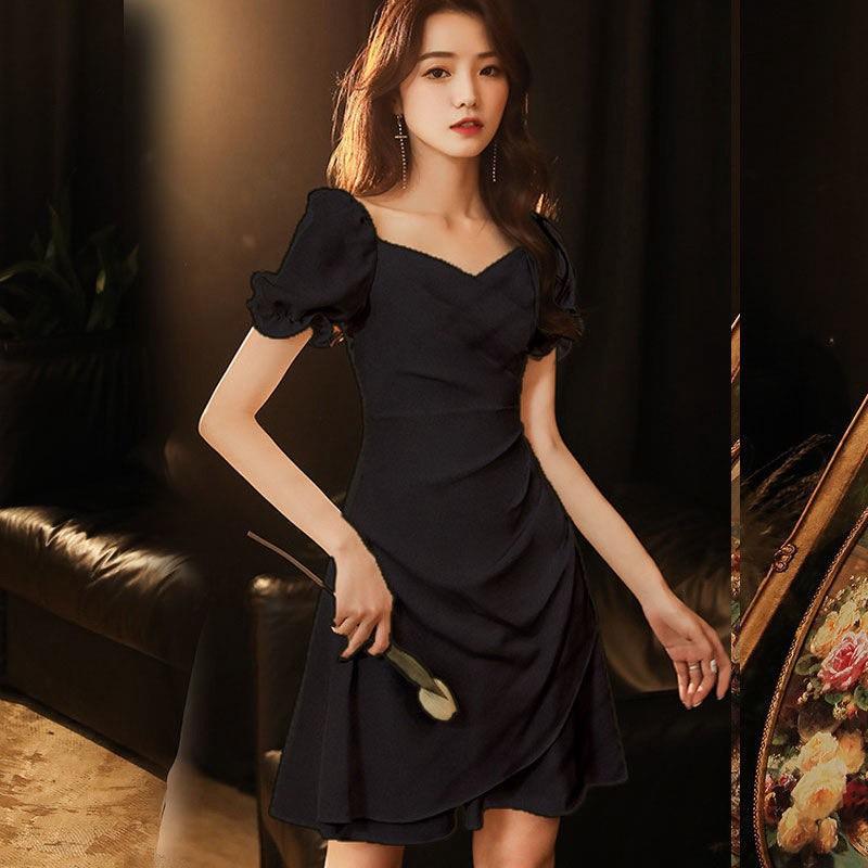 ĐẦM COTTONG TRẮNG ĐEN DỰ TIỆC CỔ ĐẮP CHÉO NHÚN 1 BÊN TAY NGẮN BO CHUN DÁNG XÒE
