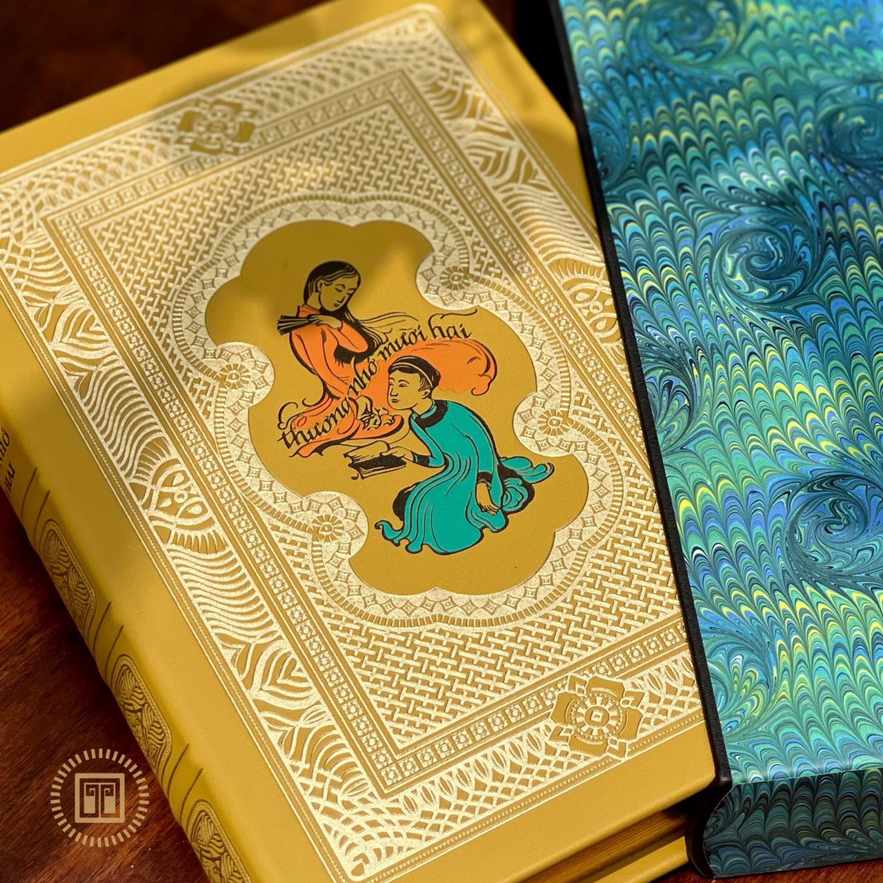 Ấn bản bìa da đặc biệt - THƯƠNG NHỚ MƯỜI HAI – Vũ Bằng – Đông A