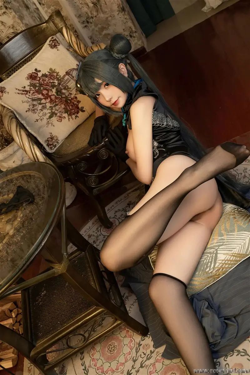 hình cosplay chapter 451 22