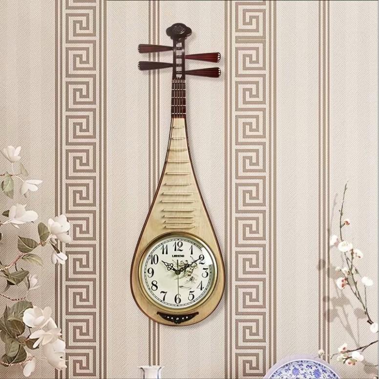 Đồng hồ treo tường cây đàn tì bà phong cách tân cổ điển sang trọng DHTT23 - gỗ cao cấp.